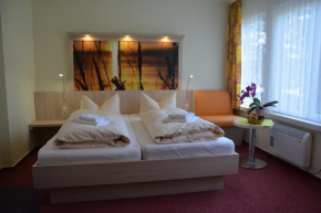 Отель Hotel im Ferienpark Retgendorf  Добин-Ам-Зе